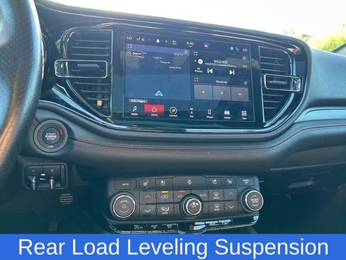 Used 2023 Dodge Durango GT image 24
