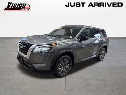 Certified 2025 Nissan Pathfinder S