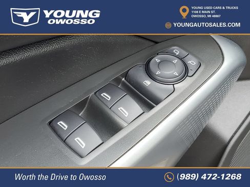 Used 2024 Chevrolet Trax RS FWD image 19