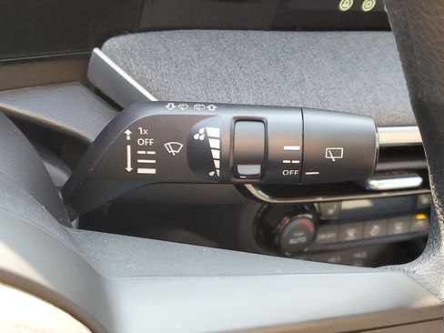 New 2026 Nissan Kicks SV image 15