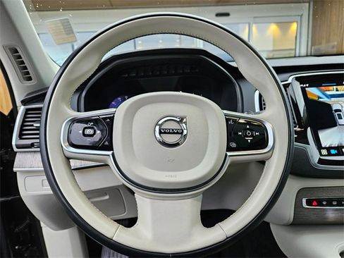 Certified 2024 Volvo XC90 T8 Ultimate w/ Protection Package Premier image 21