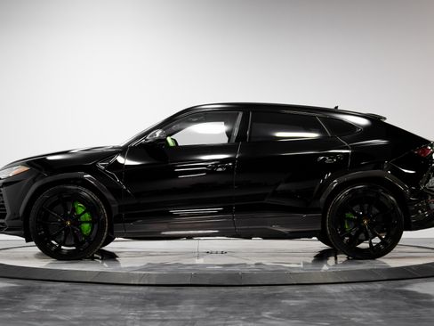 Used 2022 Lamborghini Urus image 40
