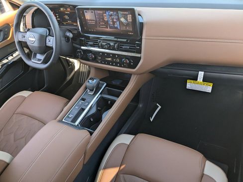 New 2026 Nissan Pathfinder Platinum w/ Cargo Package FWD image 31