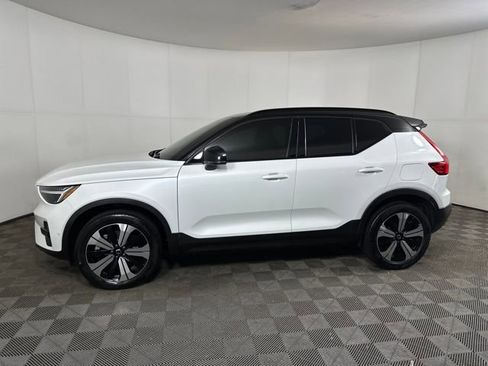 Used 2023 Volvo XC40 Recharge Plus w/ Protection Package Premier image 6