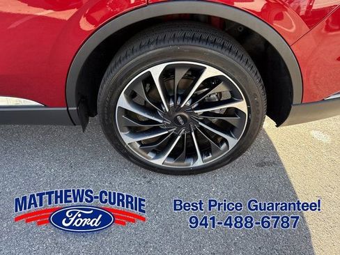 Used 2025 Lincoln Aviator Reserve w/ Equipment Group 201A AWD/4WD image 15