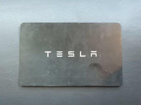 Used 2023 Tesla Model Y Long Range AWD/4WD image 33