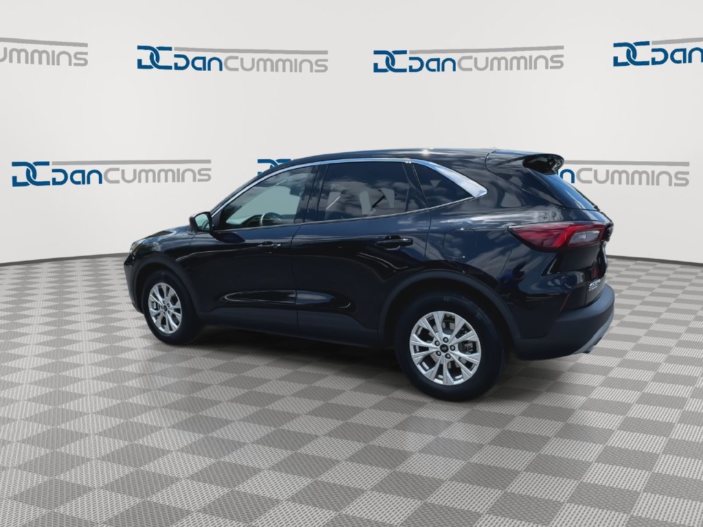 Used 2023 Ford Escape Active w/ Tech Pack #1 FWD image 6