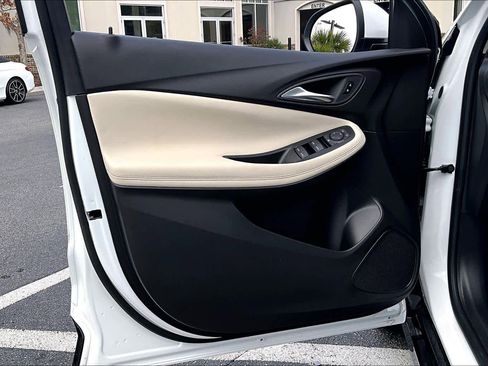 Used 2025 Buick Encore GX Sport Touring w/ Advanced Technology Package image 20