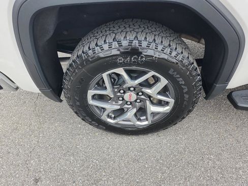 Used 2025 GMC Sierra 1500 SLT w/ SLT Premium Plus Package image 7