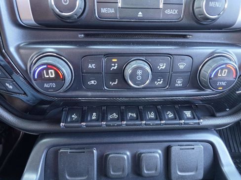 Used 2015 GMC Sierra 2500 SLT image 17