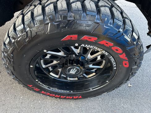 Used 2018 Chevrolet Silverado 1500 LT image 12