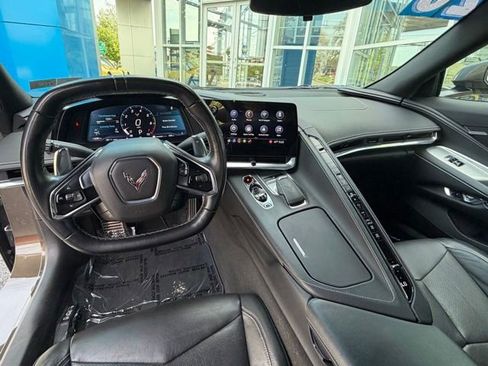 Used 2020 Chevrolet Corvette Stingray Coupe w/ 1LT RWD image 3