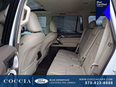 Used 2016 Lexus GX 460 image 10