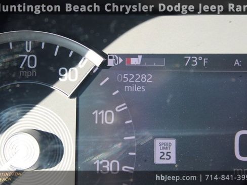 Used 2023 Land Rover Defender 110 SE image 20