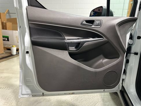Used 2022 Ford Transit Connect XL FWD image 16