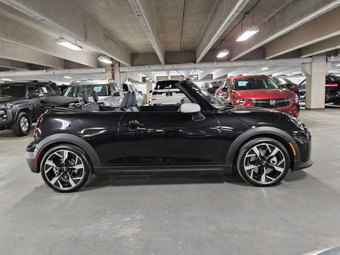 Used 2025 MINI Cooper Convertible image 4