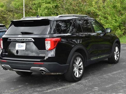 Certified 2021 Ford Explorer Limited w/ Equipment Group 301A AWD/4WD image 3