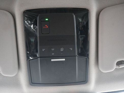 Used 2025 Mitsubishi Outlander ES AWD/4WD image 16
