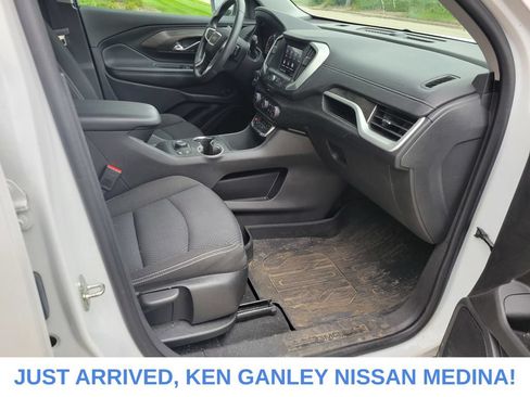 Used 2024 GMC Terrain SLE w/ Driver Convenience Package AWD/4WD image 22