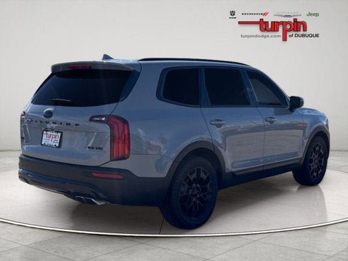 Used 2021 Kia Telluride EX w/ EX Premium Package image 5