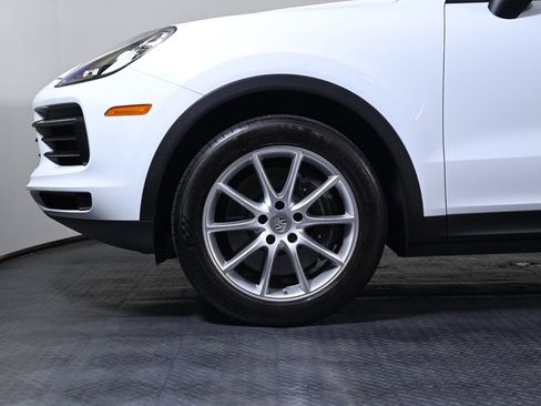 Certified 2023 Porsche Cayenne Coupe AWD/4WD image 27