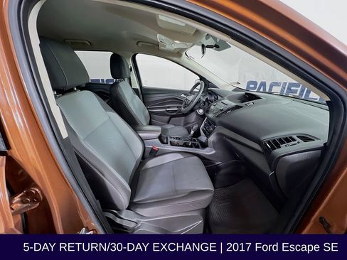 Used 2017 Ford Escape SE w/ SE Cold Weather Package image 31
