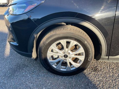 Used 2025 Ford Escape Active image 10