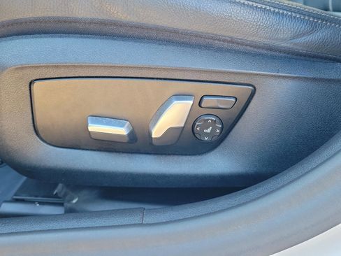 Used 2020 BMW 540i image 20
