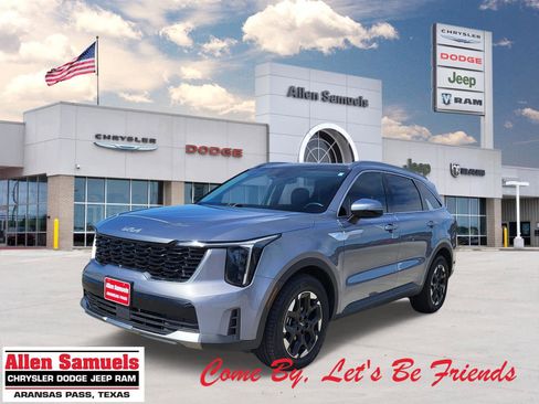 Used 2024 Kia Sorento S w/ Panoramic Sunroof Package image 1