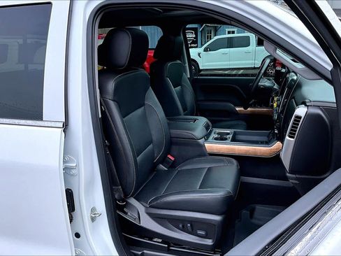 Used 2018 Chevrolet Silverado 1500 LTZ w/ Texas Edition image 10