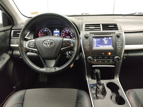 Used 2016 Toyota Camry SE FWD image 22