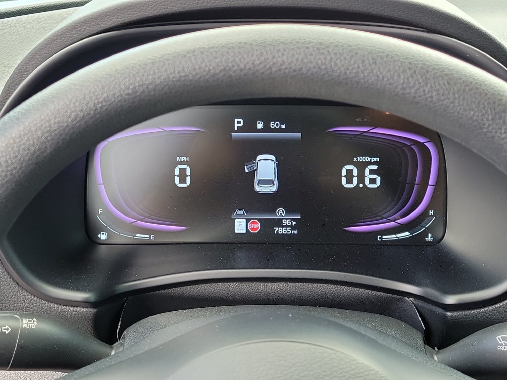 Used 2025 Kia Soul LX w/ LX Technology Package FWD image 26