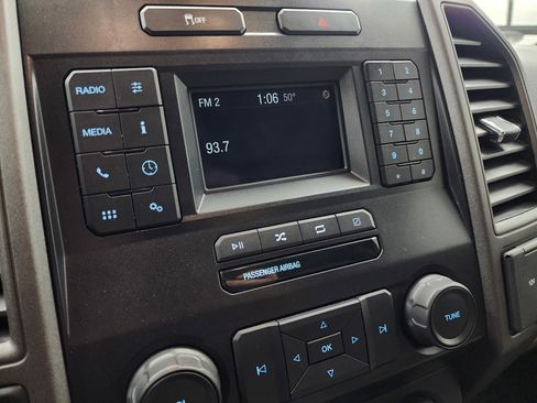 Used 2022 Ford F350 XL w/ Power Equipment Group image 40