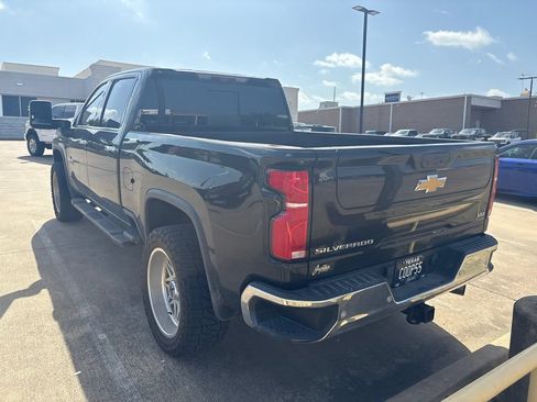 Used 2024 Chevrolet Silverado 2500 LTZ w/ LTZ Premium Texas Edition AWD/4WD image 12