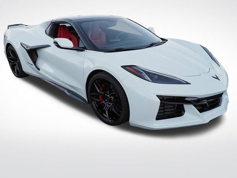 Certified 2023 Chevrolet Corvette Z06 image 3