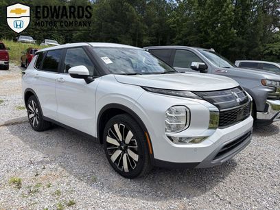 Used 2025 Mitsubishi Outlander SE