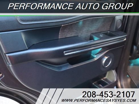 Used 2020 Ford Expedition Limited AWD/4WD image 20