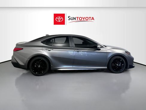 Used 2026 Toyota Camry SE FWD image 2