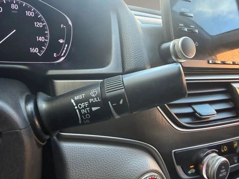 Used 2018 Honda Accord LX image 15
