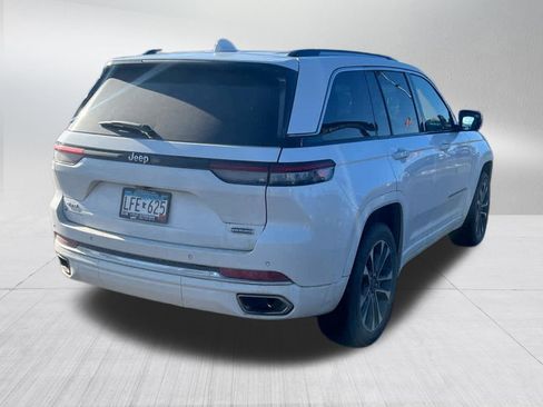 Used 2022 Jeep Grand Cherokee Overland image 3