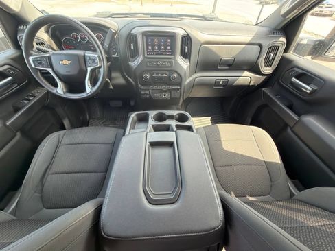 Used 2021 Chevrolet Silverado 2500 Custom w/ Custom Value Package AWD/4WD image 8