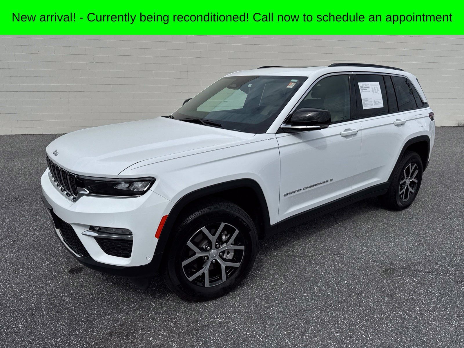 Used 2025 Jeep Grand Cherokee Limited w/ Luxury Tech Group II AWD/4WD 360° Tour