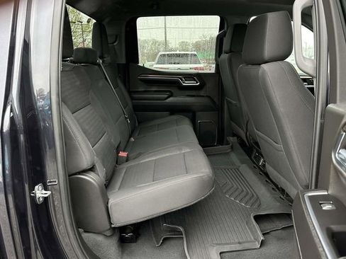 Used 2023 Chevrolet Silverado 1500 LT AWD/4WD image 22