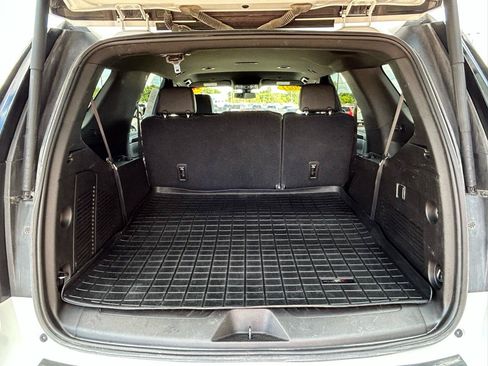 Used 2021 Chevrolet Tahoe LT AWD/4WD image 18