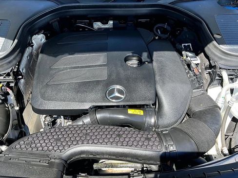 Certified 2022 Mercedes-Benz GLC 300 4MATIC image 9