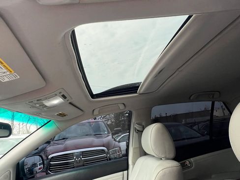 Used 2005 Lexus RX 330 AWD image 28