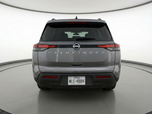 Used 2025 Nissan Pathfinder SV image 7