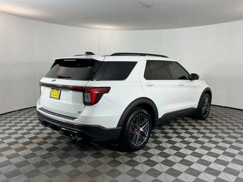 Used 2025 Ford Explorer ST w/ Sun And Sound Package AWD/4WD image 5