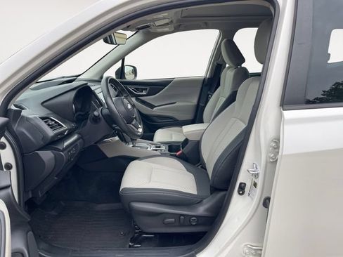 Certified 2024 Subaru Forester Premium AWD/4WD image 9