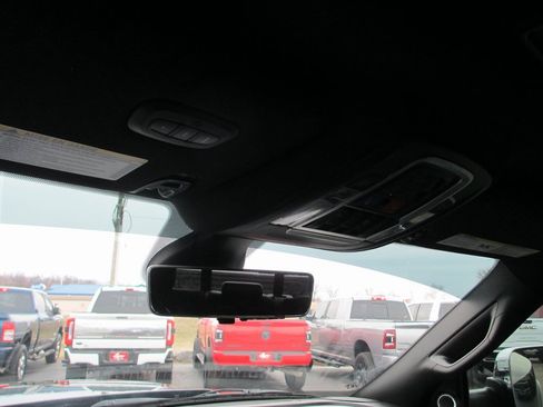 Used 2022 RAM 3500 Laramie image 32